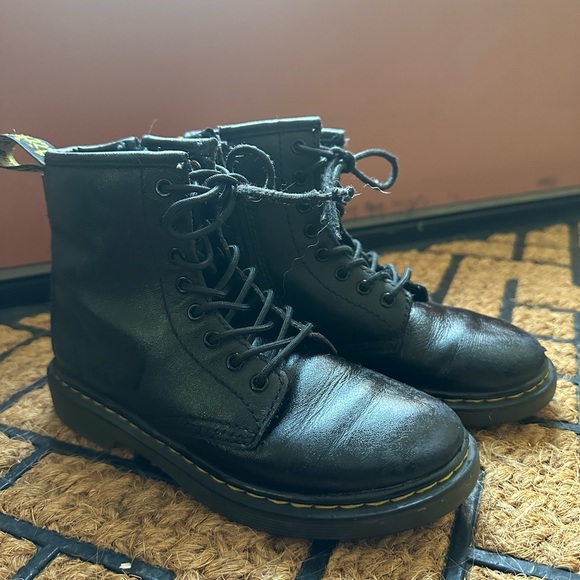 Kids Dr Martens Junior 1460, US1/EU32 - Picture 8 of 11